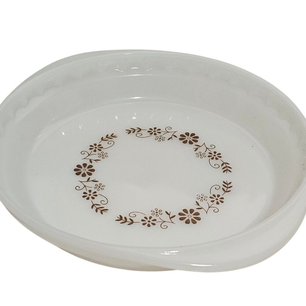 Retro Milkglass Brown Daisy Pie Plate 9" Dynaware 1970s Py-r-rey Made in Mexico - Picture 2 of 9